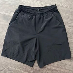 NWOT Lululemon Pace Breaker Linerless Shorts 9”